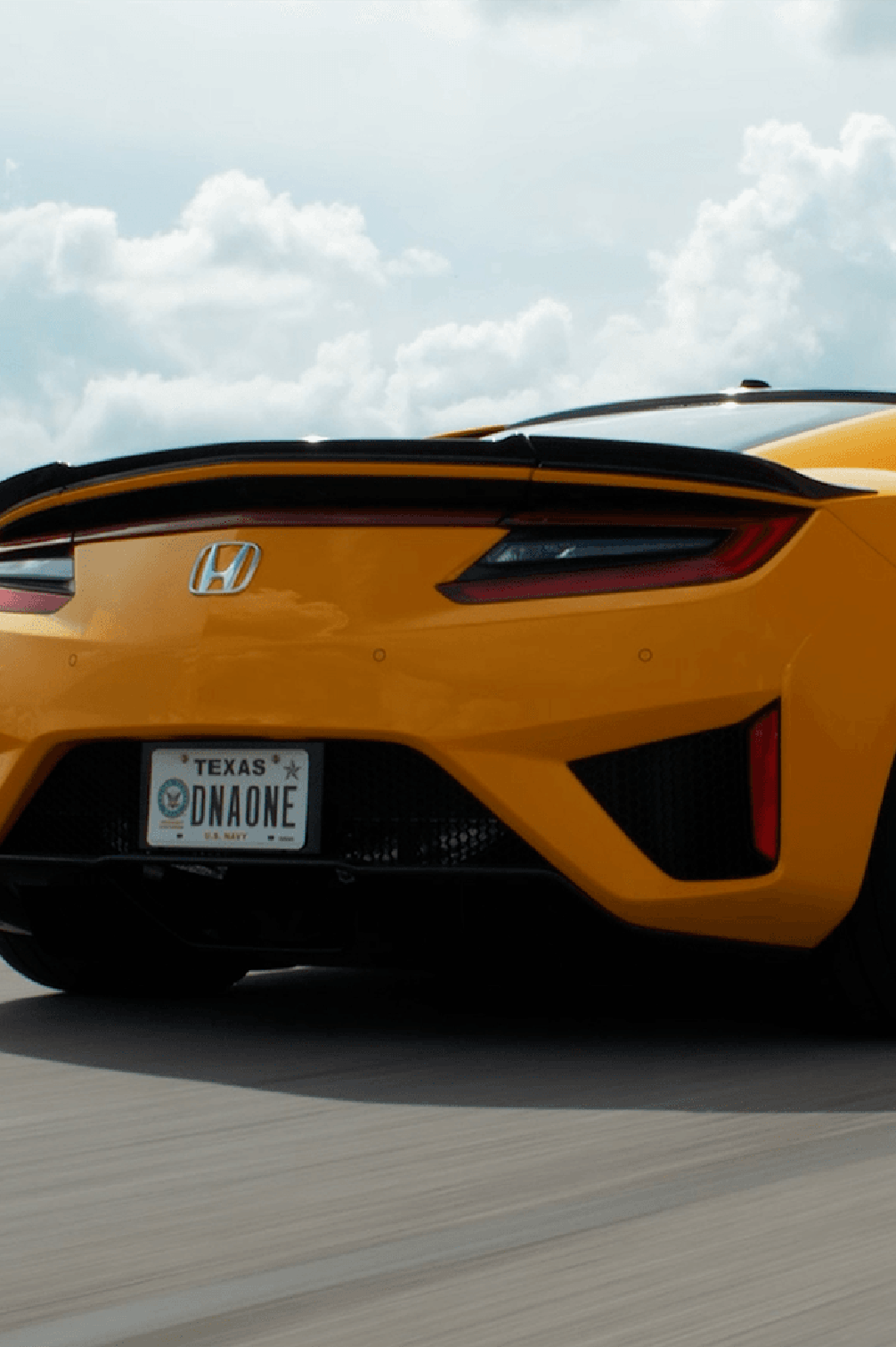ROLLING_ACURA_NSX_1006x1512