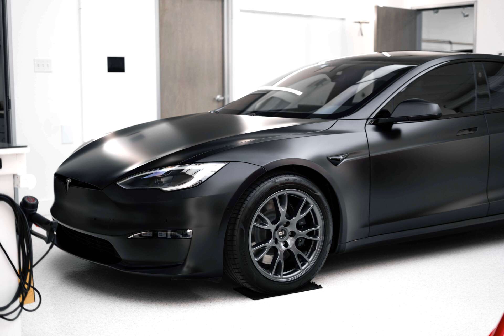 tesla-model+s-satin-paint-protection-film-1920w